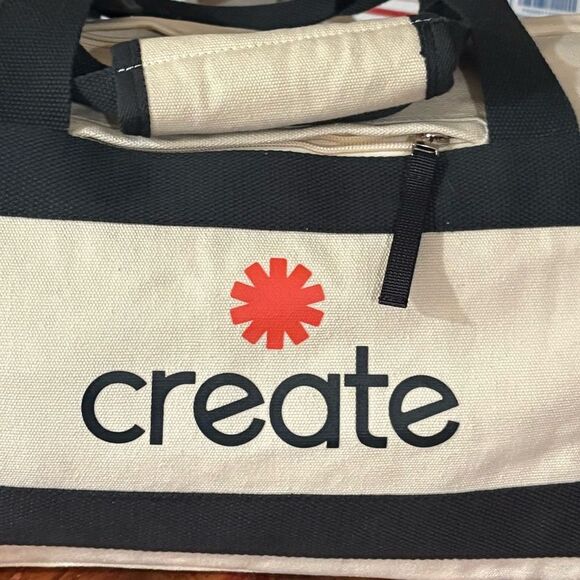 New Limited Edition Create Cream & Gray Canvas Travel Duffle Bag - Picture 6 of 8